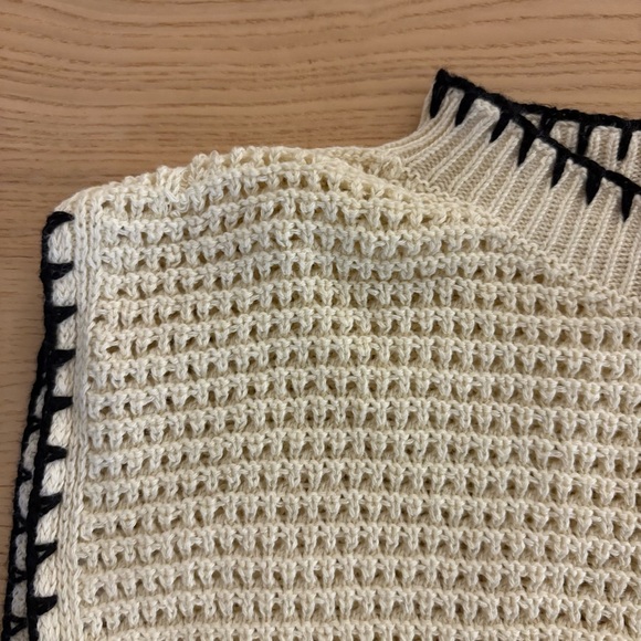 ALOHAS Cream and Black Knit Tank Top - Picture 5 of 8
